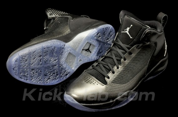 Jordan Fly 23: Black/Silver