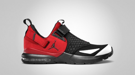 jordan-trunner-lx-11-black-red-00 Jordan Trunner 11 LX: Black Varsity Red