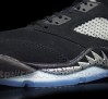 air-jordan-5-retro-black-metallic-silver-2011-10
