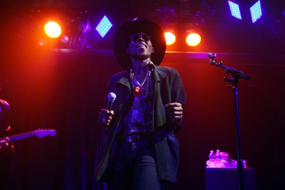 Theophilus London in Air Jordan V USA
