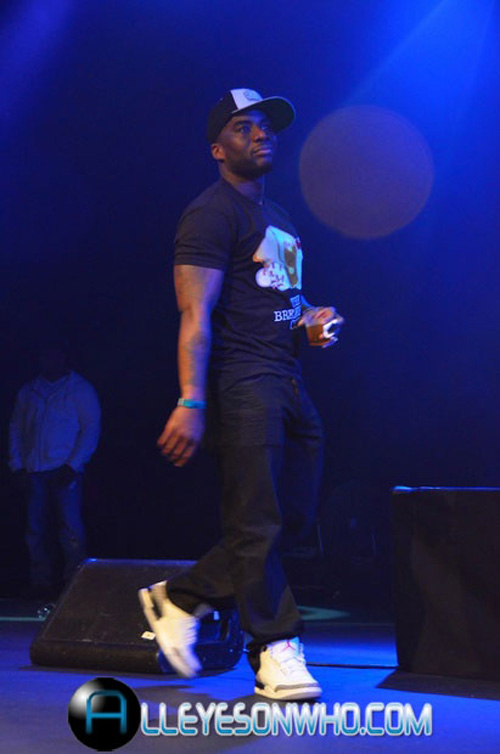 celebrity-feet-ej-envy-charlamagne-tha-god-power-105-event-5