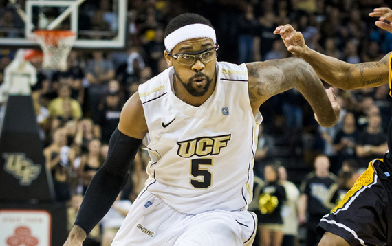 marcus-jordan-wears-air-jordan-iv-white-cement-summary NCAA Jordans On Court: Marcus Jordan Wears Air Jordan IV White Cement