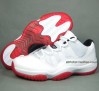 air-jordan-xi-low-white-varsity-red-black-7-570x427