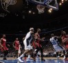 quentin-richardson-wears-old-royal-10-03