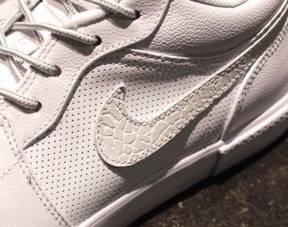 air-jordan-retro-v.1-white-02 Air Jordan Retro V.1: White