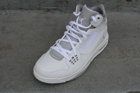 Jordan Flight 23 RST: White   Wolf Grey