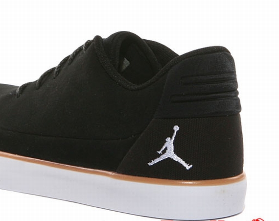 jordan-v.9-grown-low-black-white-gum-00 Jordan V.9 Grown Low: Black White Gum