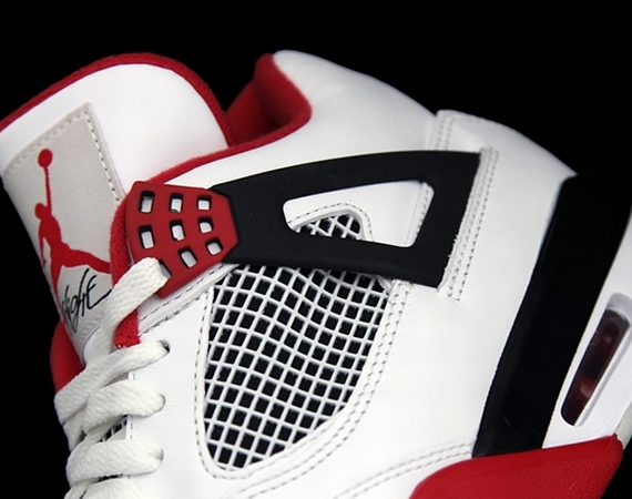 air-jordan-iv-white-fire-red-black-00 Air Jordan IV: White Fire Red Black