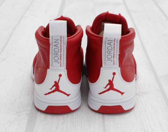 air-jordan-xii-clave-varsity-red-white-stealth-01 Air Jordan XII Clave: Varsity Red White Stealth