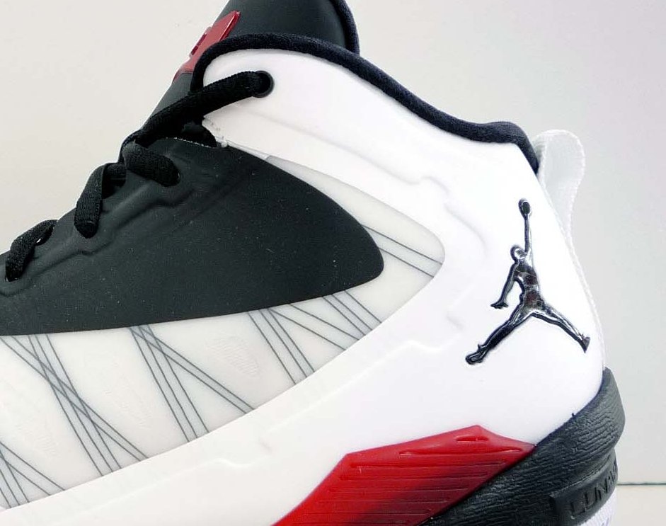 jordan fly wade white
