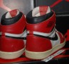 the-daily-jordan-air-jordan-1-og-white-black-red-1985-03