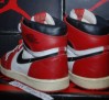 the-daily-jordan-air-jordan-1-og-white-black-red-1985-04