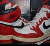 the-daily-jordan-air-jordan-1-og-white-black-red-1985-05