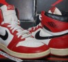 the-daily-jordan-air-jordan-1-og-white-black-red-1985-06