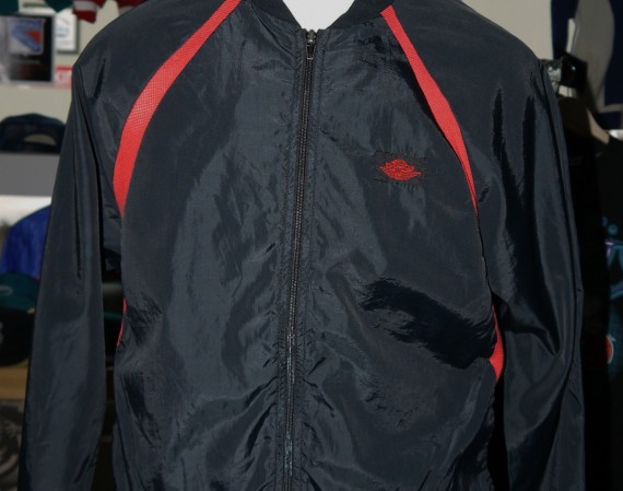 vintage-gear-air-jordan-1-flight-wings-jacket-00 Vintage Gear: Air Jordan 1 Flight Wings Jacket