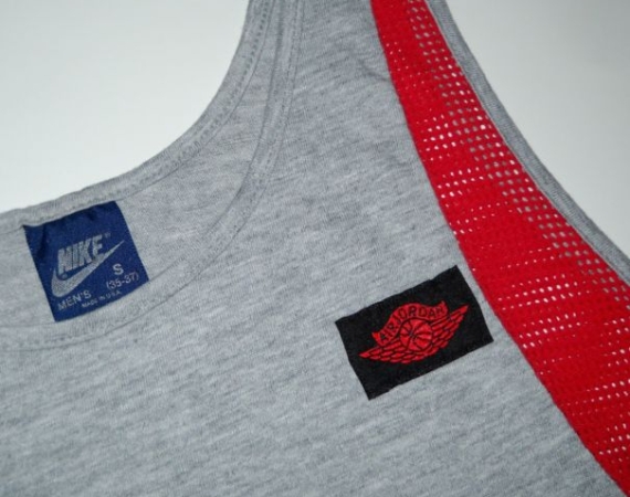 vintage-gear-air-jordan-wings-tank-top-03 Vintage Gear: Air Jordan Wings Tank Top