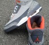 air-jordan-iii-pigeon-customs-mache-04