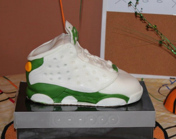 air-jordan-xiii-ray-allen-pe-sneaker-cake-03 Air Jordan XIII: Ray Allen PE – Sneaker Cake
