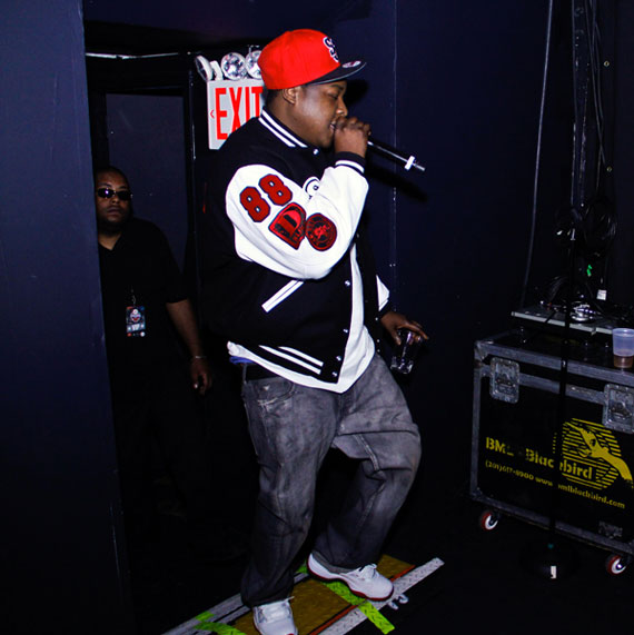 Jadakiss Wears Air Jordan XI Low White/Red