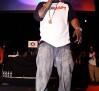 jadakiss-wears-air-jordan-xi-low-white-red-08