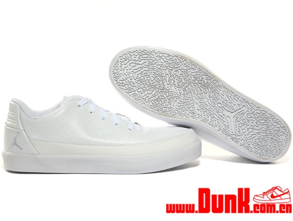 Jordan V.9 Low: White Leather