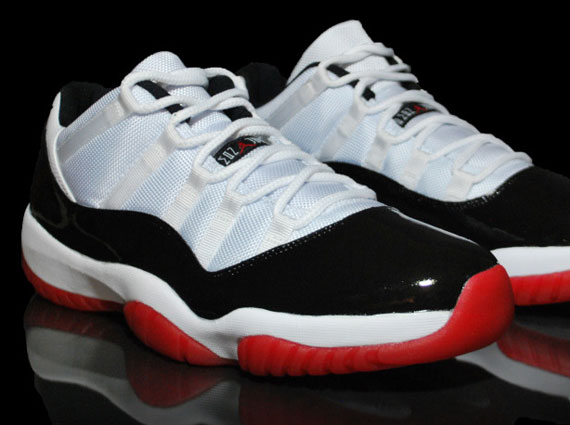 air-jordan-xi-low-white-red-concord-customs-by-dnatural-04.jpg