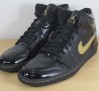 the-daily-jordan-air-jordan-1-black-metallic-gold-2003-04