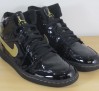 the-daily-jordan-air-jordan-1-black-metallic-gold-2003-05