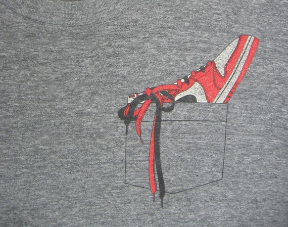 air-jordan-1-retro-pocket-tee-00 Vintage Gear: Air Jordan 1 Retro Pocket Tee