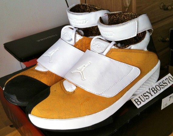 air-jordan-xx-chutney-white-black-the-daily-jordan-04 The Daily Jordan: Air Jordan XX Chutney White Black 2005