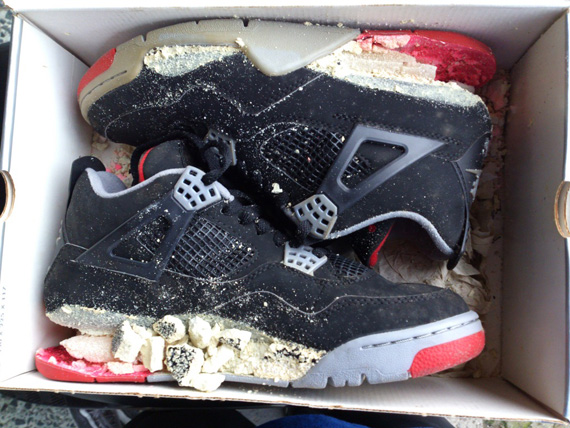 air-jordan-iv-bred-1999-retro-dissolved-10 Air Jordan IV: Bred 1999 Retro Dissolved