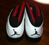 air-jordan-x-chicago-og-autographed-pair-09
