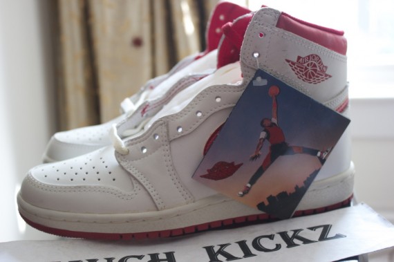 air-jordan-1-white-metallic-og-13 Air Jordan 1: OG White/Metallic Red