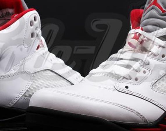 air-jordan-5-retro-white-black-fire-red Air Jordan 5 Retro: White – Black – Fire Red