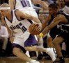 air-jordan-xiii-low-game-worn-mike-bibby-autograph