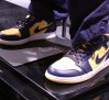 air-jordan-1-phat-marquette-golden-eagles-1