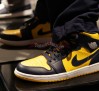 air-jordan-1-phat-marquette-golden-eagles
