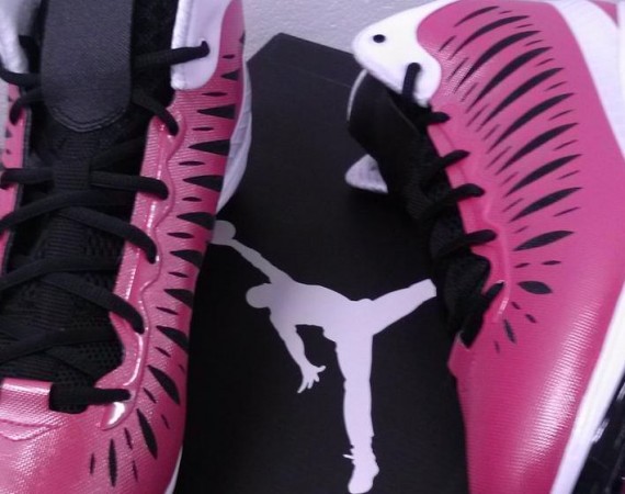 jordan-super-fly-hakeem-nicks-breast-cancer-awareness Jordan Super.Fly: Hakeem Nicks Breast Cancer Awareness PE