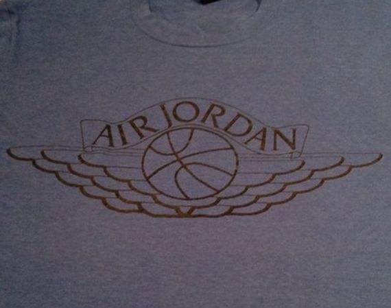 vintage-navy-air-jordan-wings-logo-tee Vintage Gear: Navy Air Jordan Wings Logo Tee