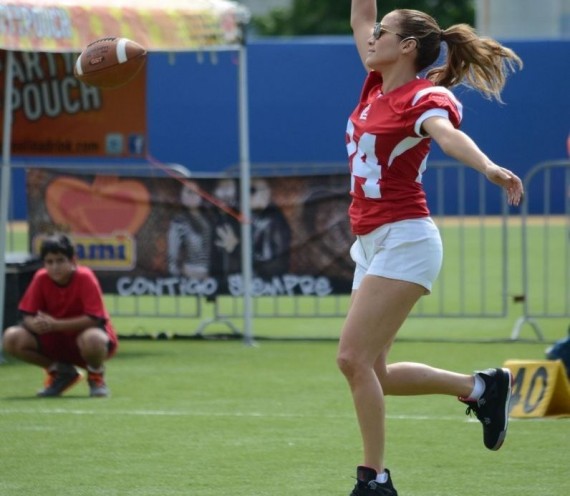 Jennifer Lopez Wearing Air Jordan IV Bred Jennifer Lopez Wearing Air Jordan IV Bred