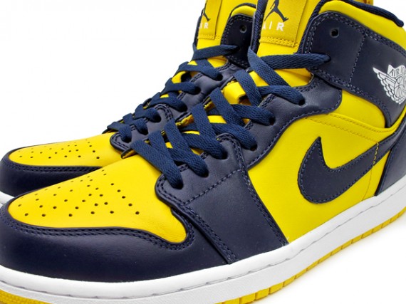 Marquette Air Jordan 1 Phat