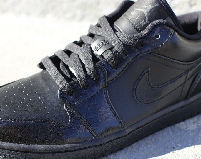 jordan 1 low all black