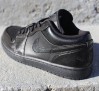 air-jordan-1-low-black-02