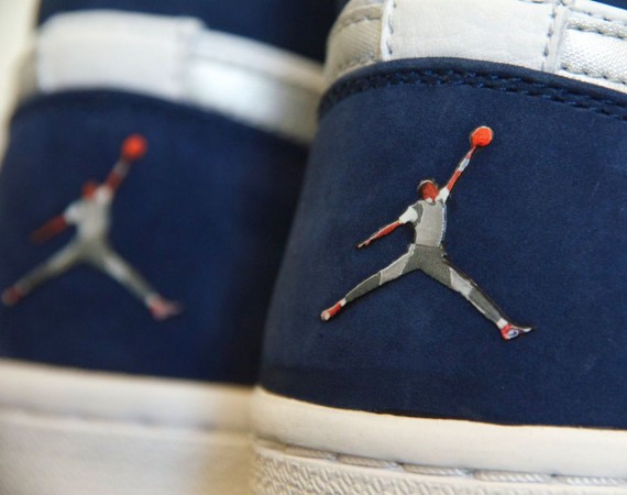 Air Jordan 1: White/Navy Jumpan Logo Sample Air Jordan 1: White/Navy Jumpan Logo Sample