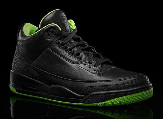 Air Jordan III: Black/Neon Green Collection