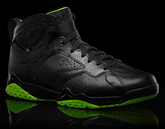Air Jordan VII: Black/Neon Green Collection