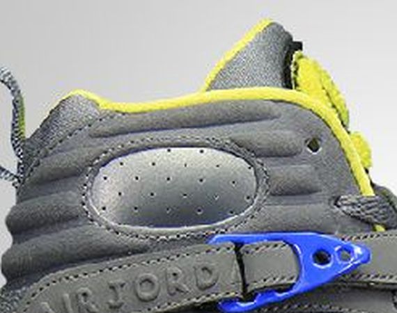Air Jordan VIII GS Laney