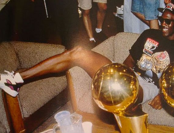 Complex’s 25 Photos of Michael Jordan Wearing Non Air Jordans Complex’s 25 Photos of Michael Jordan Wearing Non Air Jordans