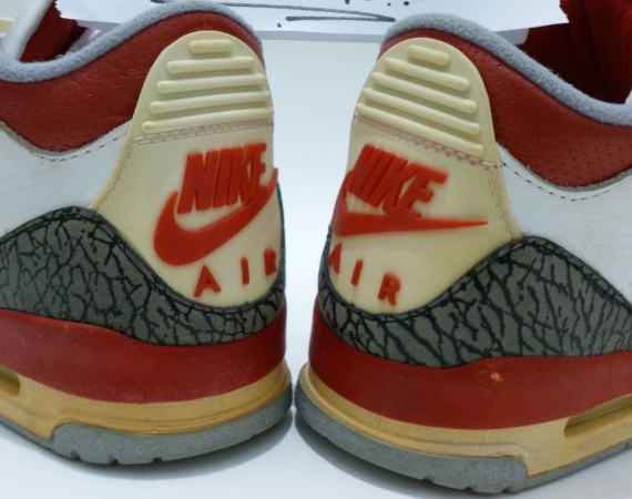 Air Jordan III: Fire Red OG Pair on eBay Air Jordan III: Fire Red OG Pair on eBay