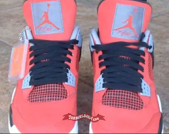 Air Jordan IV: Fire Red – White – Black – Cement Grey